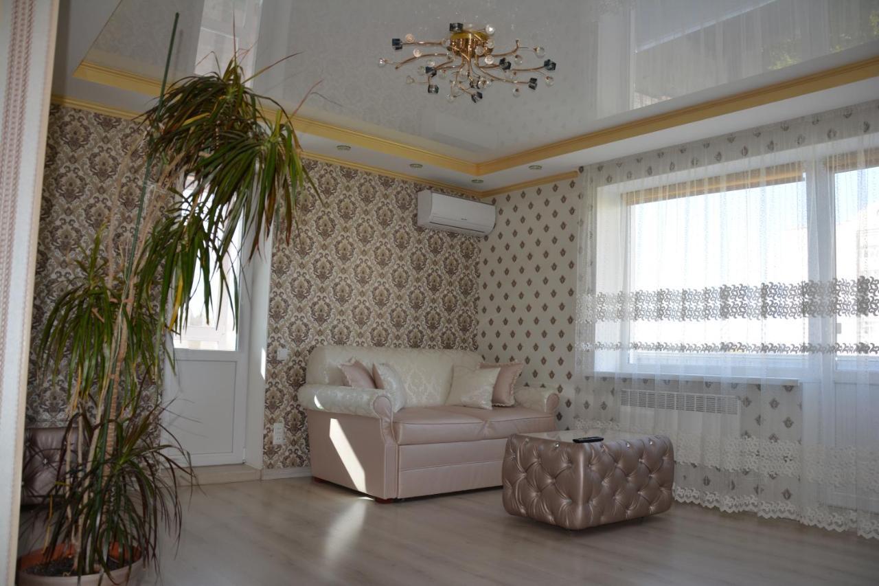 Apartaments On Preobrazhenskaya 8 โครโปนิตสกี ภายนอก รูปภาพ