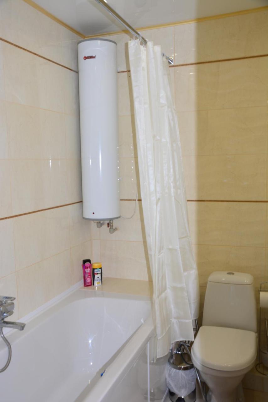 Apartaments On Preobrazhenskaya 8 โครโปนิตสกี ภายนอก รูปภาพ