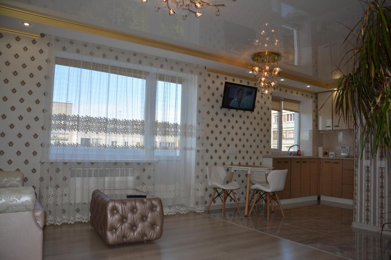 Apartaments On Preobrazhenskaya 8 โครโปนิตสกี ภายนอก รูปภาพ