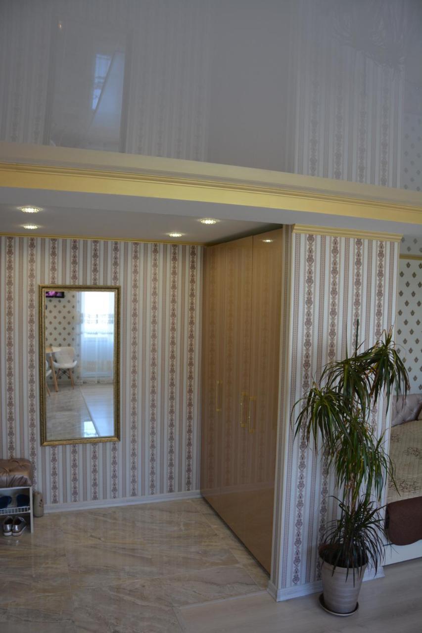 Apartaments On Preobrazhenskaya 8 โครโปนิตสกี ภายนอก รูปภาพ