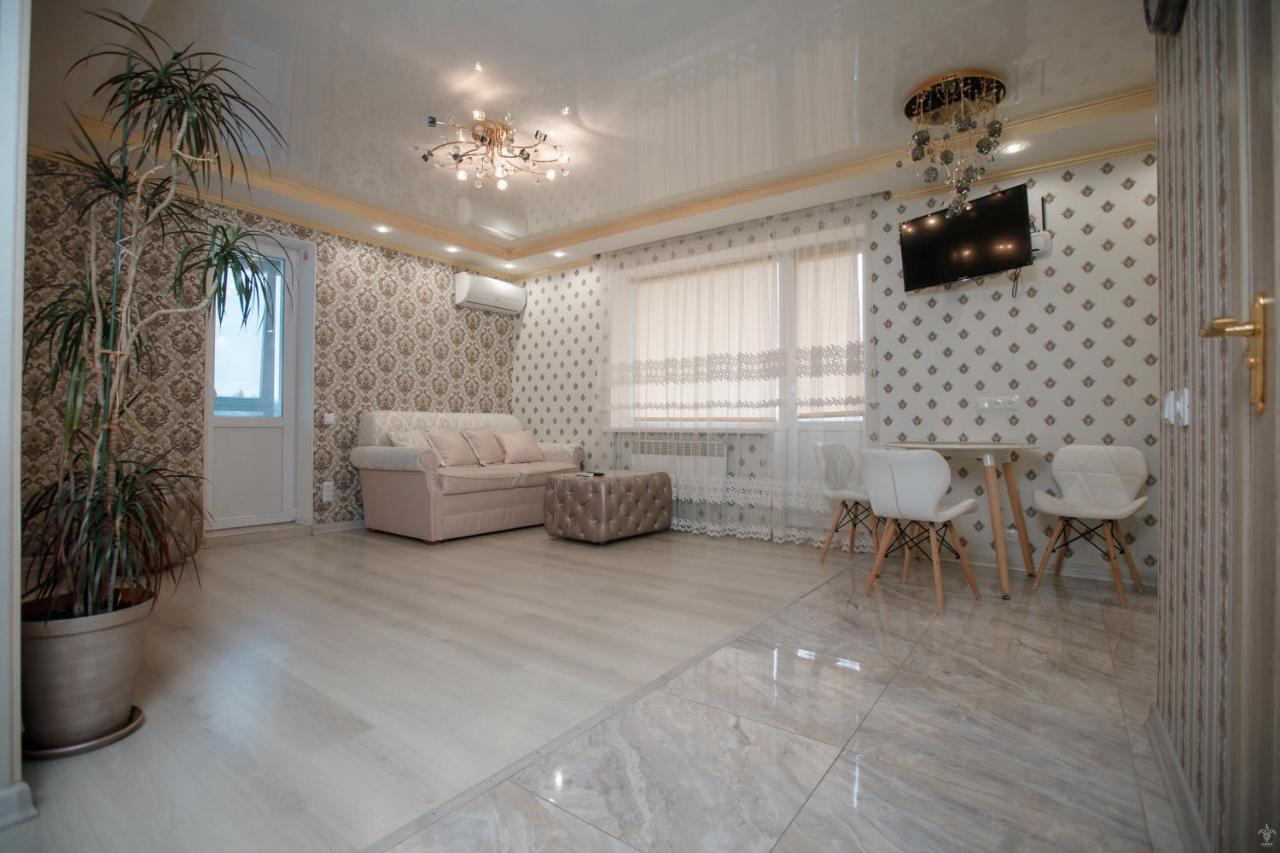 Apartaments On Preobrazhenskaya 8 โครโปนิตสกี ภายนอก รูปภาพ