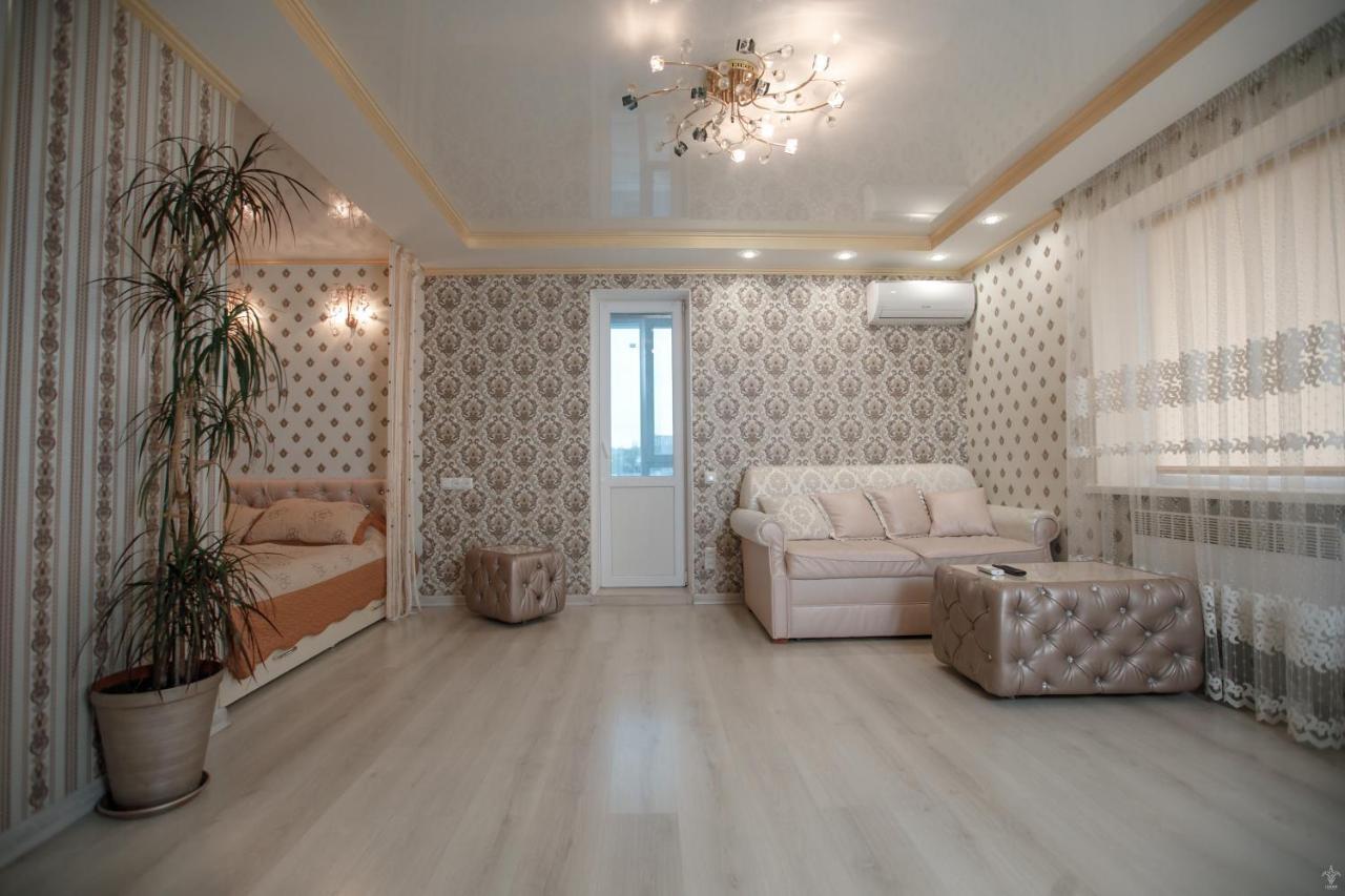 Apartaments On Preobrazhenskaya 8 โครโปนิตสกี ภายนอก รูปภาพ